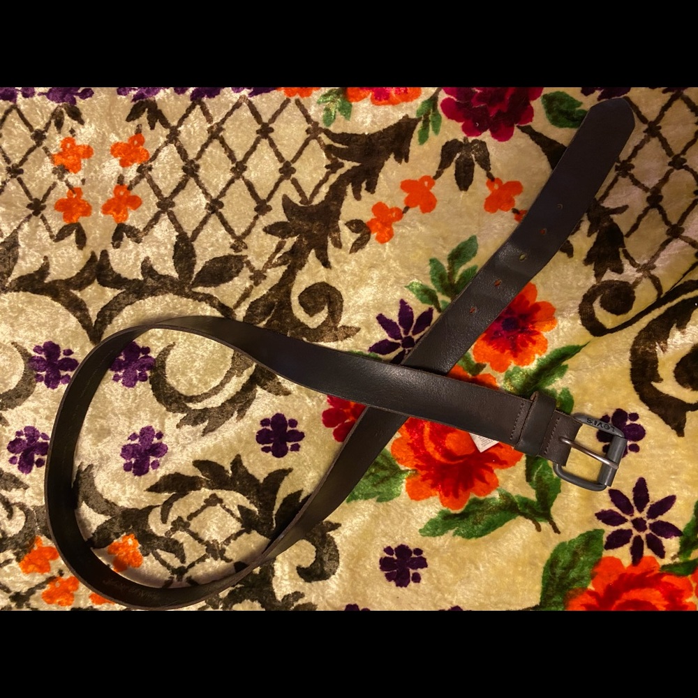 Men’s brown Levi’s belt size 95/38